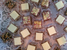 Load image into Gallery viewer, Petit Four Cheesecakes 6pcs
